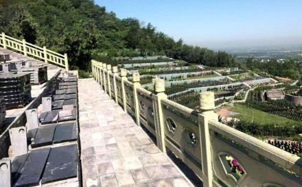 西安高桥墓园墓地小阳光碑价格